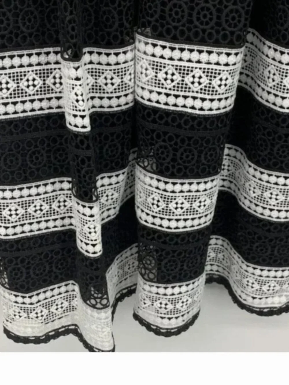 KATE SPADE NEW YORK SCENIC ROUTE COLOR-BLOCK LACE DRESS - Picture 4 of 5